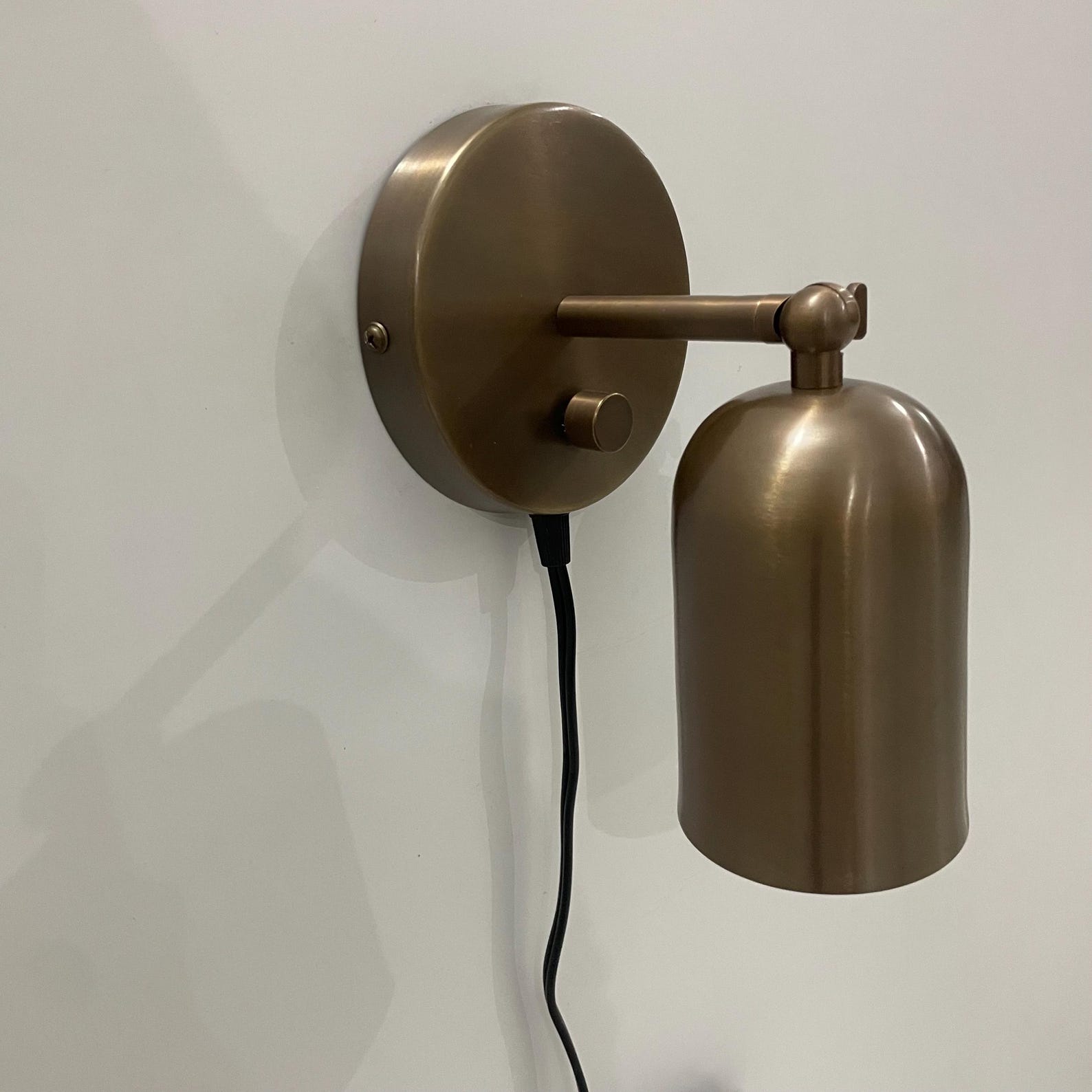 Minimalist Brass Spotlight — photo 1