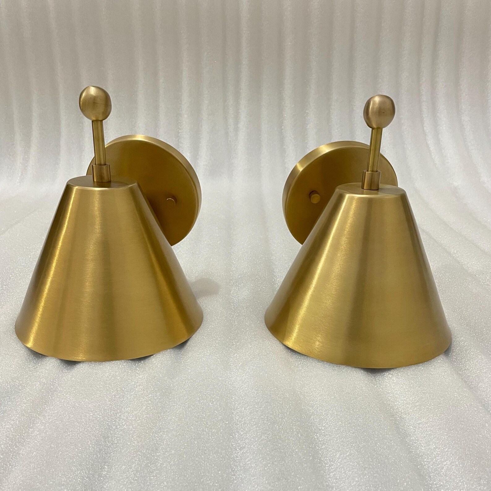 Handmade Pair Of Brass Wall Sconce Elegant Lighting For Your Home Decor — photo 1